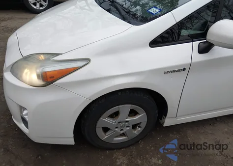 2011 Toyota Prius Four z USA, uszkodzony, nr VIN JTDKN3DU4B5342369
